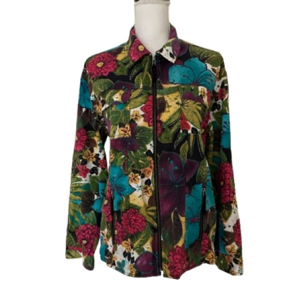 Chico’s Woman’s Denim Trucker Style Zip Jacket Black w/Printed Roses Sz 1